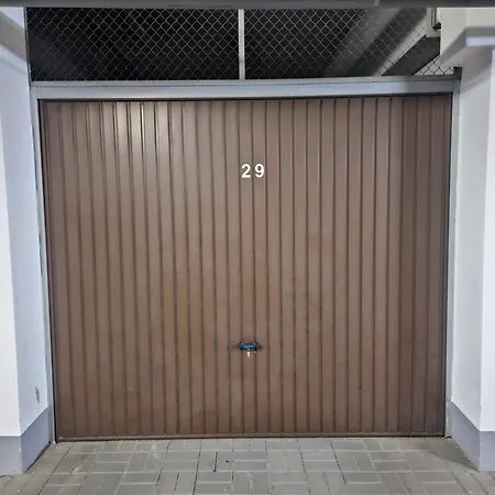 Malta & Basen ,kort Tenisowy W Cenie Apartamento